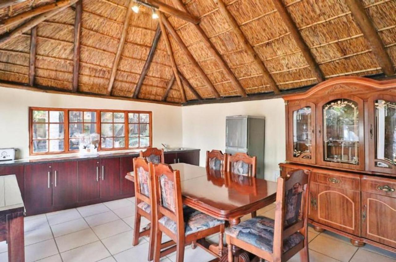 The Link Guest Lodge Kempton Park Exteriér fotografie